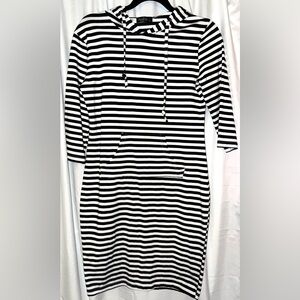 Black and White Striped Hoodie Dress with 3/4 Sleeves and Kangaroo Pocket